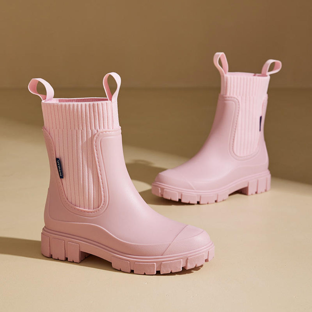 Women’s Waterproof Chelsea Boots – Ankle Grip Sole