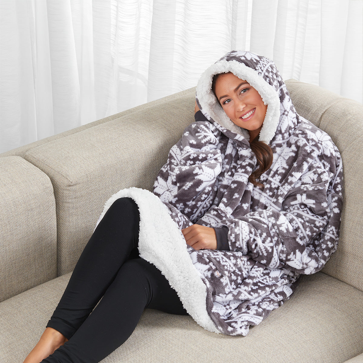 Oversized Fleece Hoodie Reversible Sherpa Lined Comfortable Wear 3