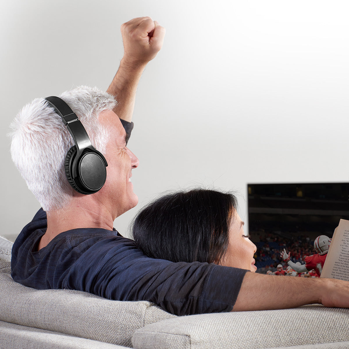 Wireless Headphones UHF Stereo Comfortable Design 160-ft Range 0