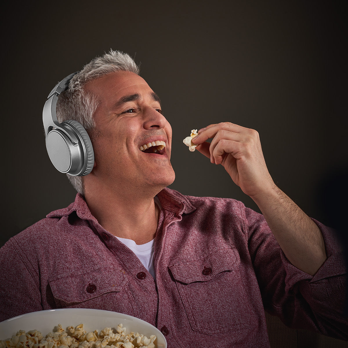 Wireless Headphones UHF Stereo Comfortable Design 160-ft Range 9