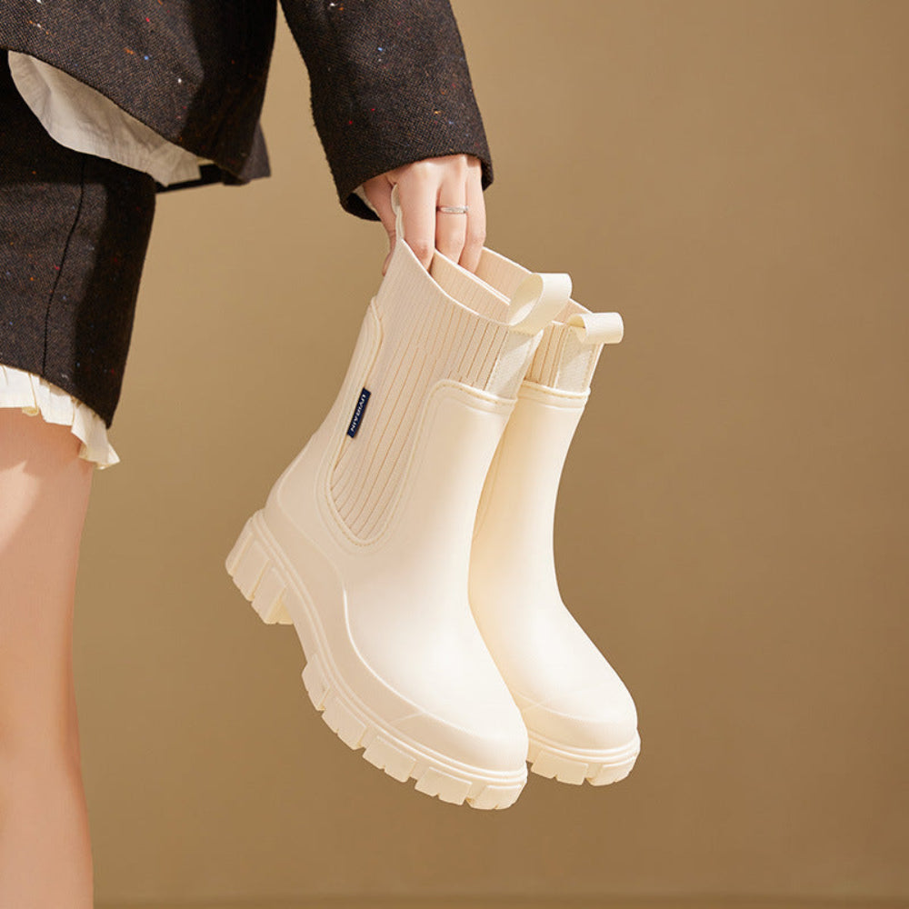 Women’s Waterproof Chelsea Boots – Ankle Grip Sole