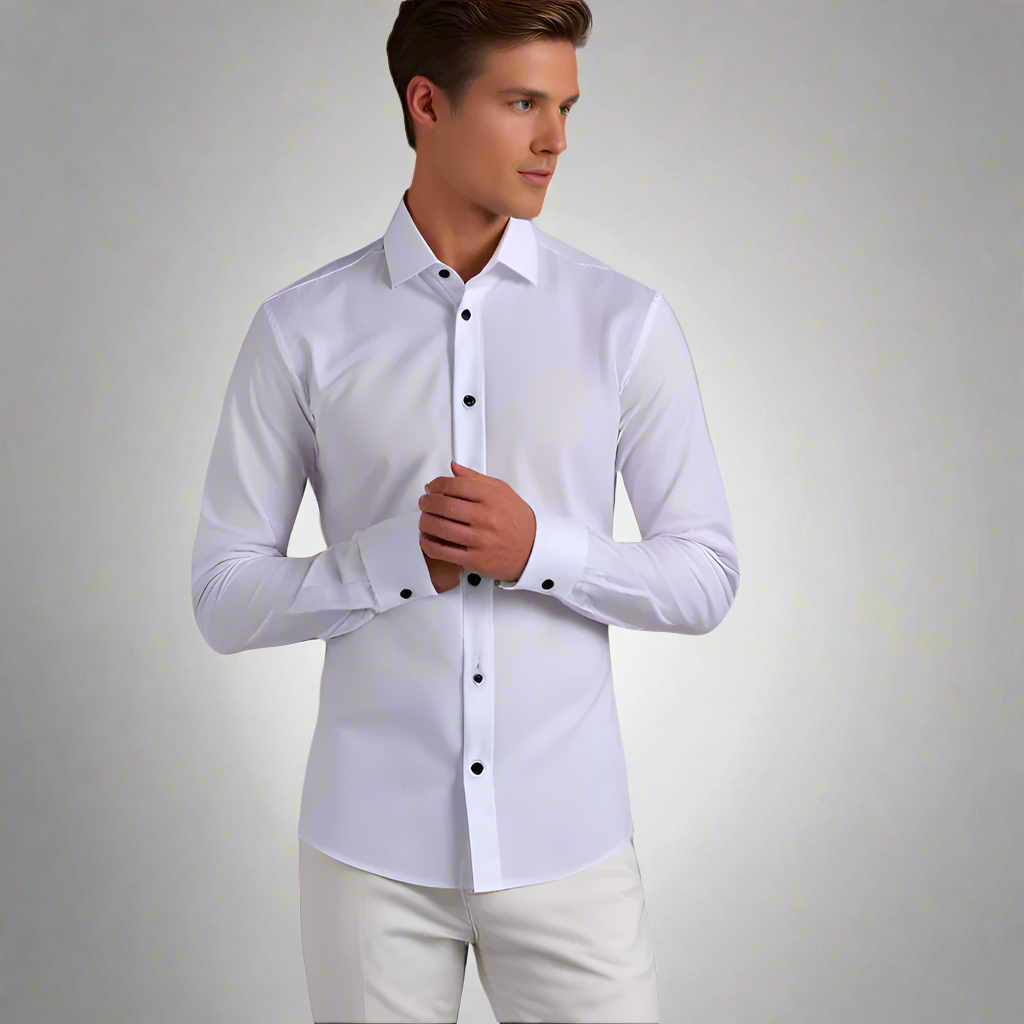 Man in witte overhemd met zwarte knopen, lange mouwen, en klassieke kraag. Stijlvolle herenkleding, geschikt voor formele gelegenheden.