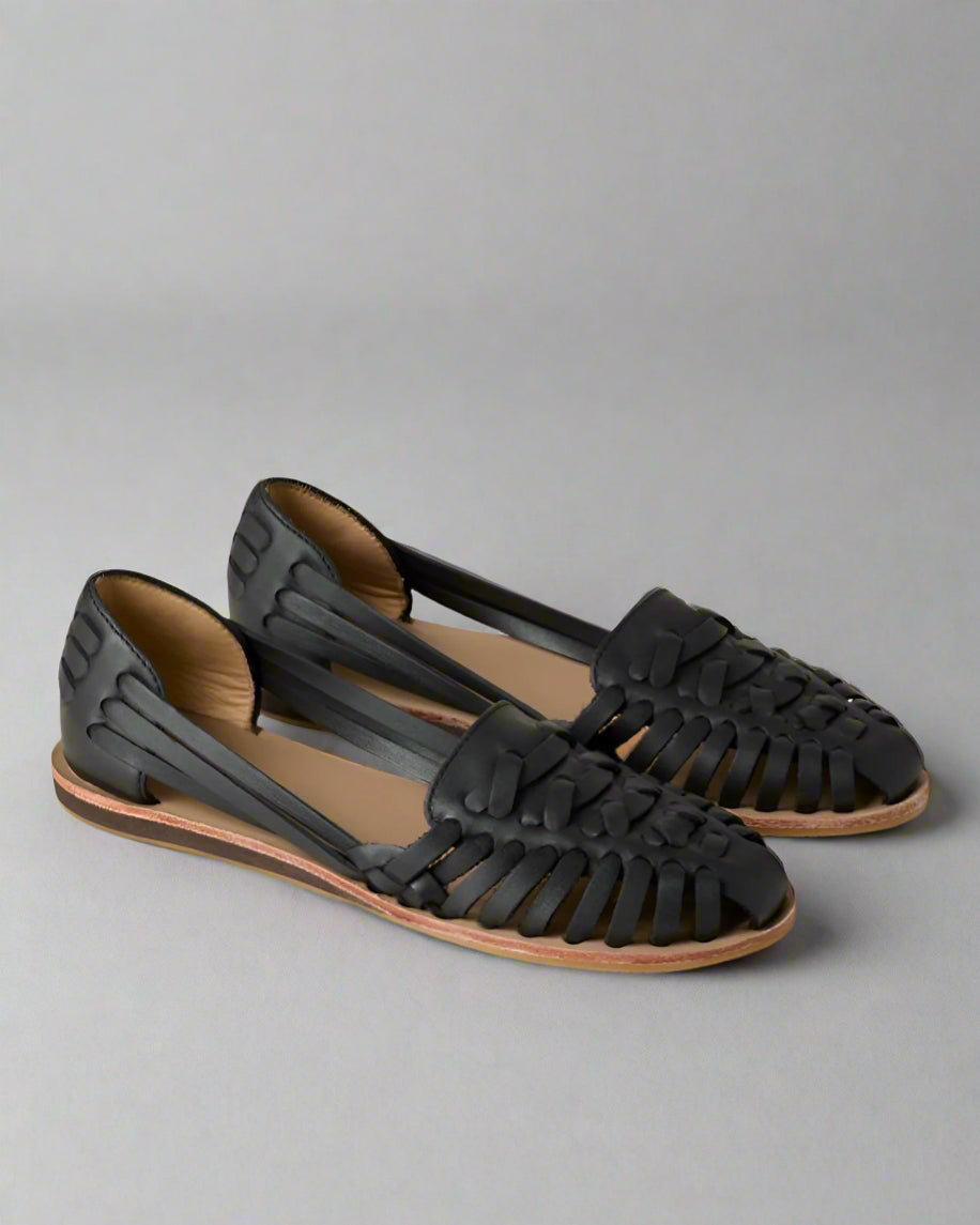 Women’s Comfortable Flat Sandals | Woven Leather Closed Toe Slip On