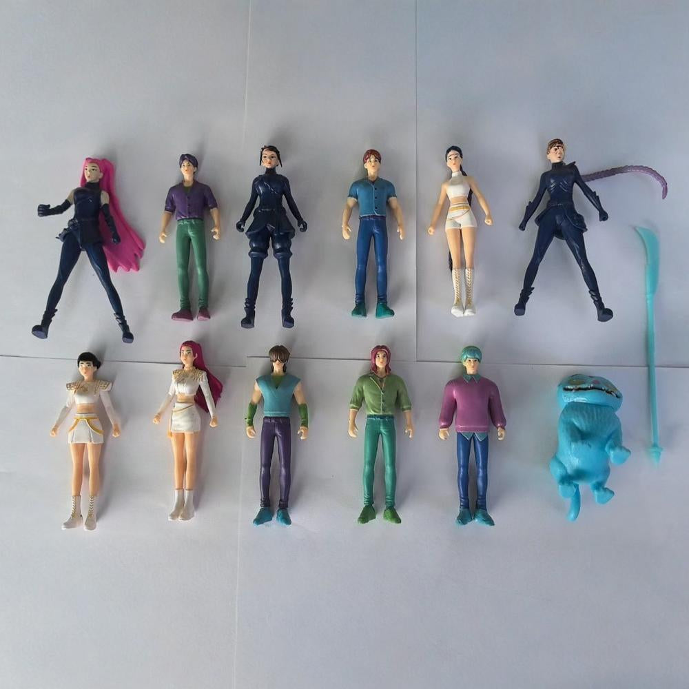 Kpop Anime Action Figures PVC Collectible Model Kids Toys