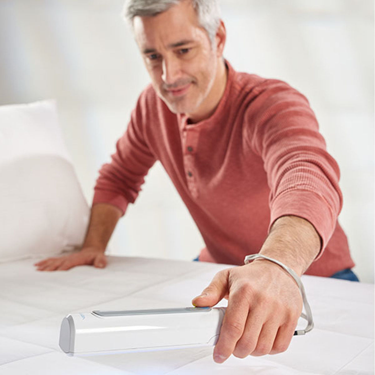 Portable UV Sanitizing Wand for Home Travel Germs Bacteria Mold 3