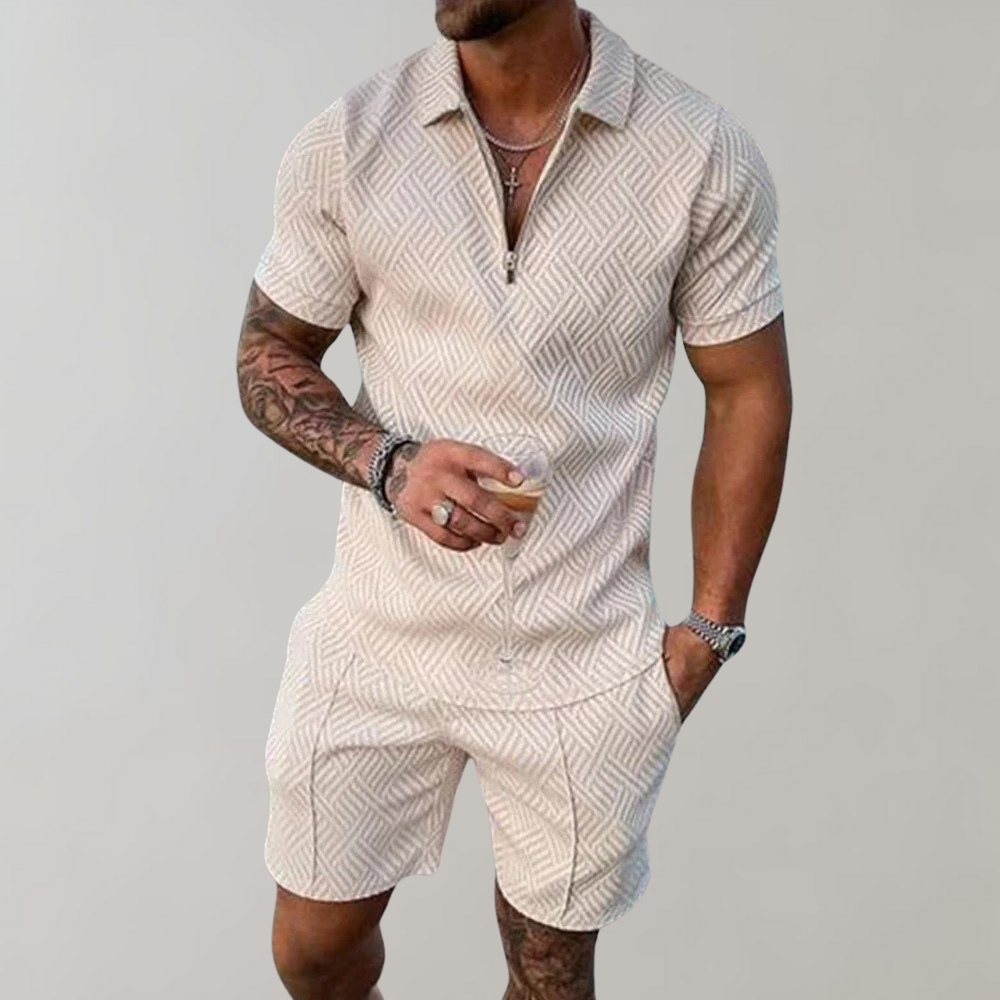 Heren zomerset met geometrisch patroon, korte mouwen en korte broek, beige kleur, casual en stijlvol, ideaal voor zomermode en stranduitjes.